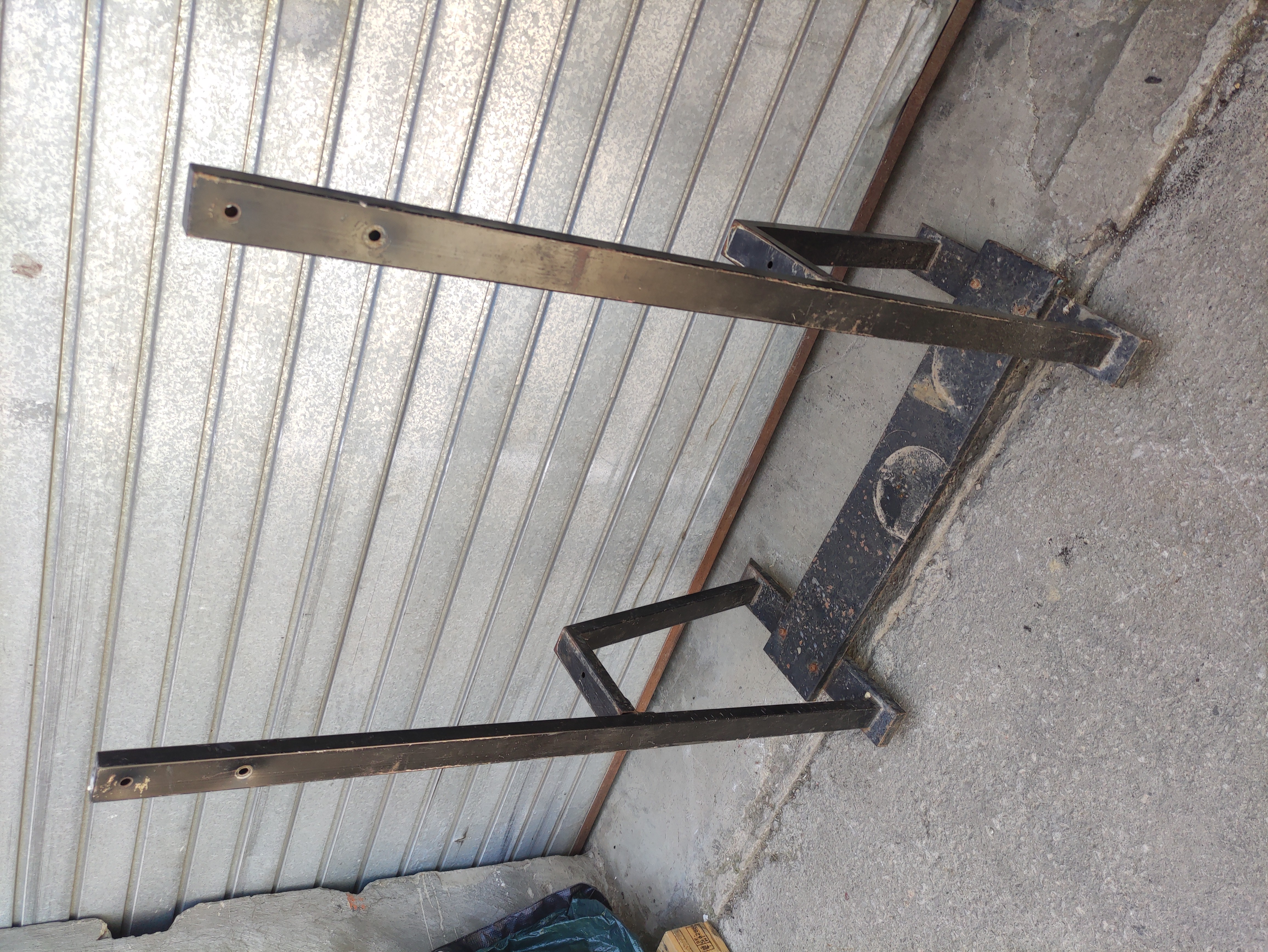 base pie 4ruedas construccion espejo otros 133x79-82x48 1u